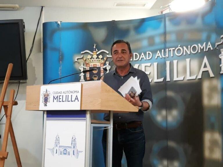 Mateo animó a todos a aprovechar esta oportunidad de viajar a Melilla a un precio “muy económico”