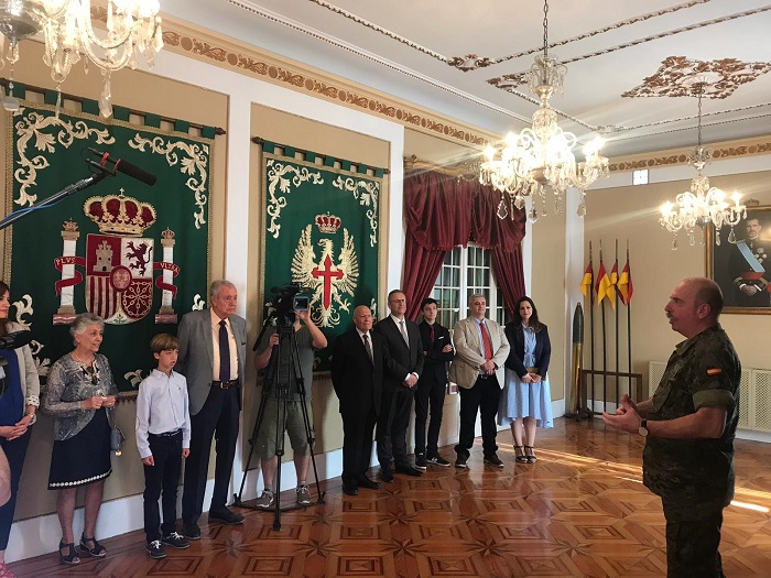 El COMGE de Melilla recibió a los hijos, nietos y bisnietos de los soldados