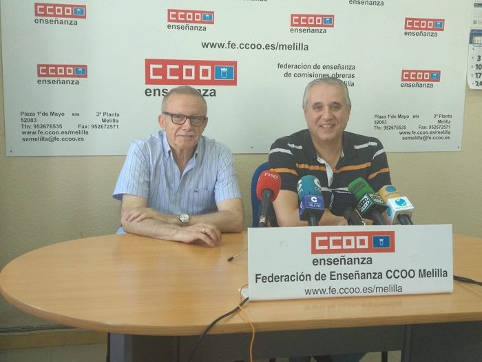 El secretario de la Federación de Enseñanza de CCOO y Miguel Domínguez