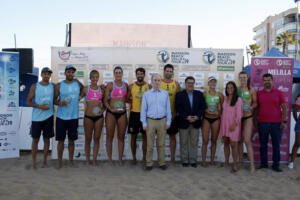 Foto de familia de los ganadores y finalistas del torneo celebrado en Melilla