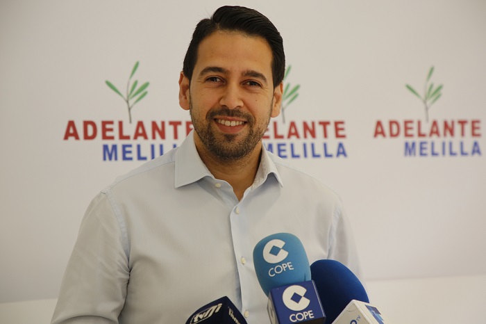 El número uno del partido Adelante Melilla, Amin Azmani, ayer en rueda de prensa