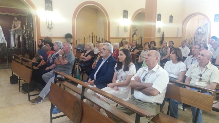 La Hermandad del Rocío de Melilla celebró ayer su misa de acción de gracias en la Parroquia de la Medalla Milagrosa en el barrio de Batería Jota