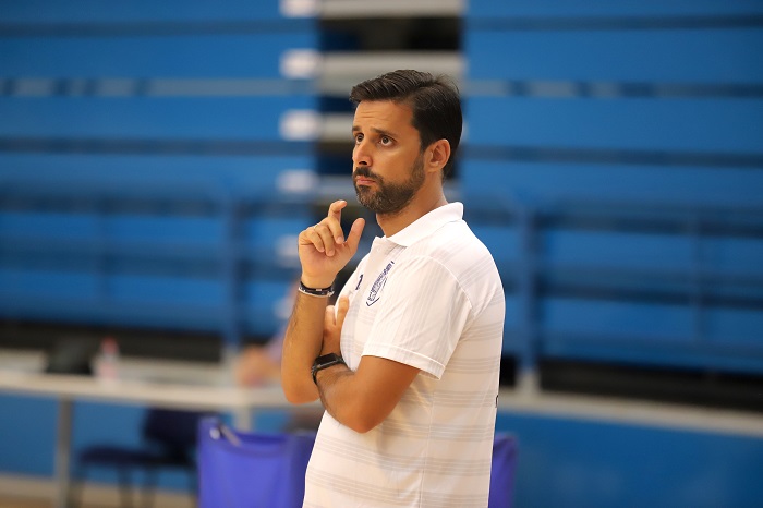 El entrenador del Club Melilla Baloncesto valora al nuevo fichaje que ha incorporado a su plantilla