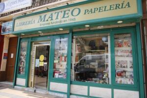 Fachada de la conocida librería local que se encuentra en la avenida principal de Melilla