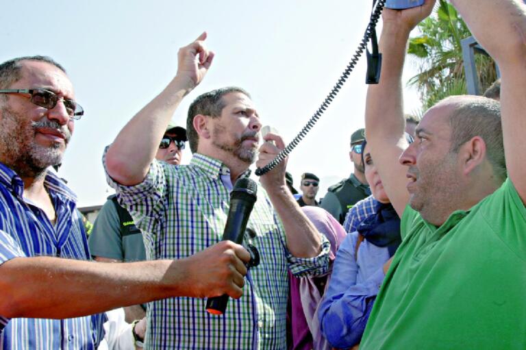 Mustafa Aberchán, presidente de Coalición por Melilla, en la protesta de 2017 contra la prohibición de la entrada de borregos desde Marruecos