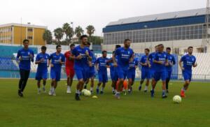 Los jugadores azulinos comenzaron la sesión de ayer con un poco de carrera continua