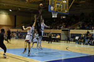 Imagen del duelo de anoche disputado en tierras gaditanas