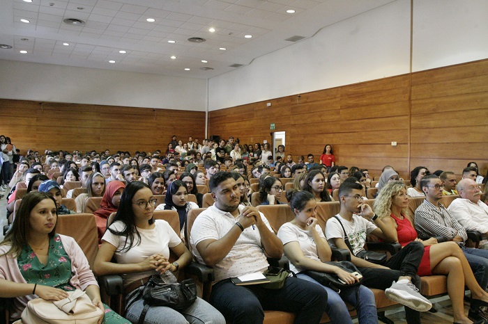 El Campus de Melilla acogió ayer la recepción de alumnos de todos los grados