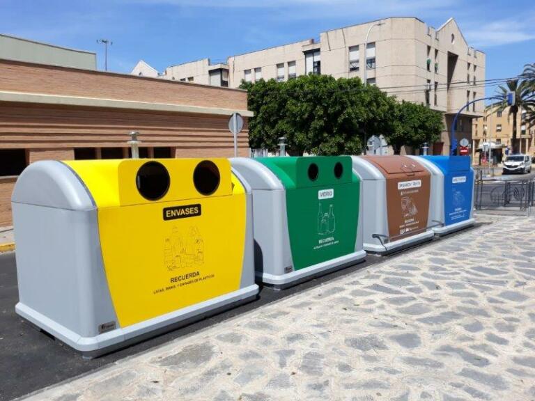 El contenedor amarillo empezó a instalarse a finales del año pasado en Melilla