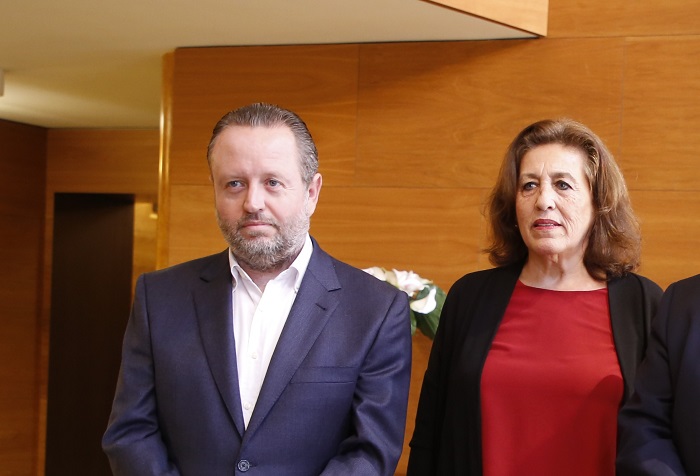 Heredia, presidente de la UNEE y la presidenta del jurado, Dolores Vega en 2018