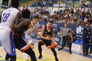 Andris Misters, en una acción del partido de ayer