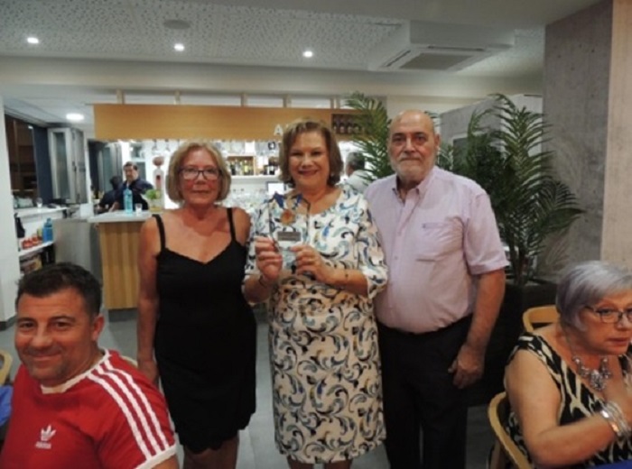 Una de las ganadoras que premió la Casa de Melilla en Almería en el restaurante