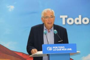 El presidente regional del PP, Juan José Imbroda