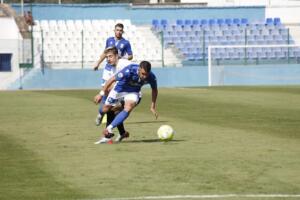 Mawi, futbolista de la U.D. Melilla, en el encuentro del pasado domingo ante la Peña Deportiva