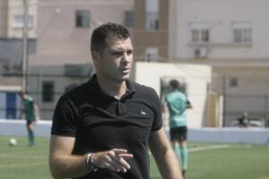 El entrenador del Melilla C.D., en el encuentro que su equipo ganó hace dos semanas en el Campo de La Espiguera