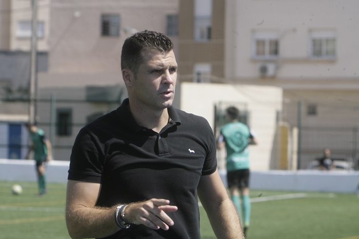 El entrenador del Melilla C.D., en el encuentro que su equipo ganó hace dos semanas en el Campo de La Espiguera