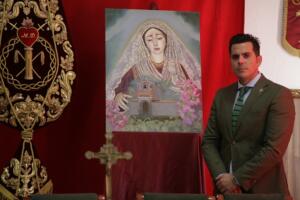 El hermano mayor, junto a la obra ganadora