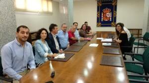 En la imagen, la junta directiva de la AEHM con la delegada del Gobierno, Sabrina Moh