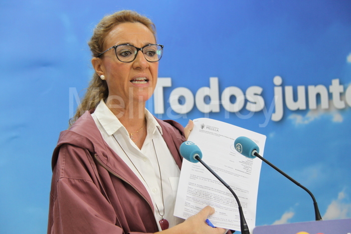 La diputada local del PP Esther Donoso, ayer en rueda de prensa