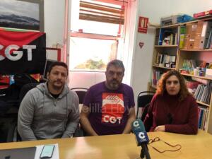 En la mitad de la imagen Miguel Montenegro, secretario general de CGT Andalucía, Ceuta y Melilla
