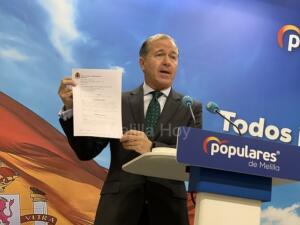 Miguel Marín muestra el auto