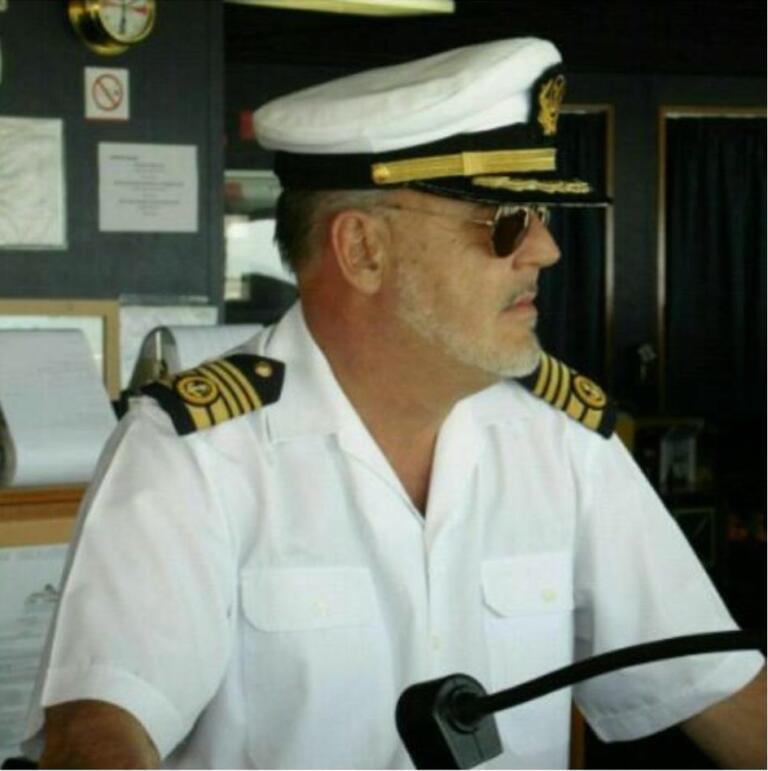 Gregorio Urbistondo comenzó hace 38 años como Oficial del barco ‘Vicente Puchol’ en la conexión de Melilla