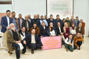 Foto de familia de la Junta Islámica de Melilla tras celebrar su I Asamblea General Extraordinaria 2019