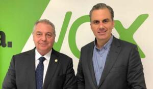 Vox a nivel nacional ha pedido un informe sobre la polémica que rodea a su coordinador en Melilla. En la imagen de archivo, Jesús Delgado Aboy y Javier Ortega-Smith
