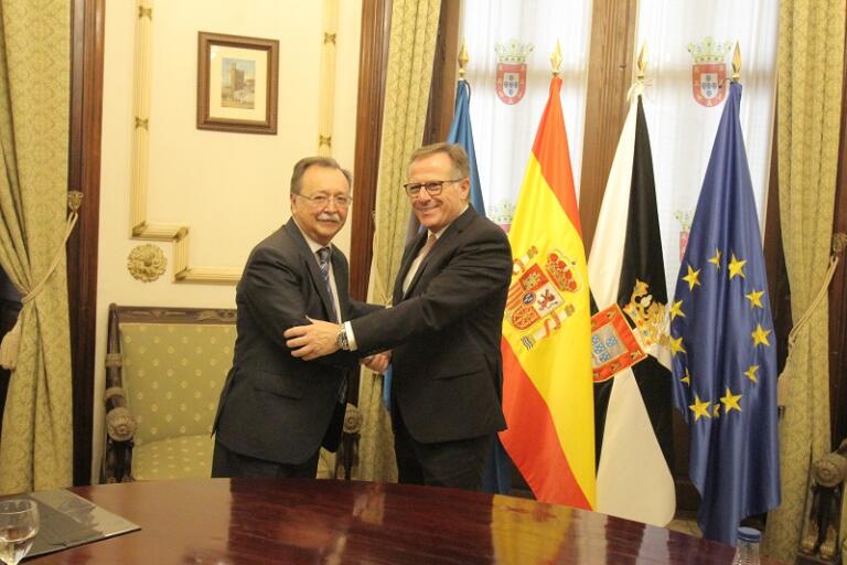 Los presidentes de Ceuta y Melilla están en contacto continuo para hablar de este asunto