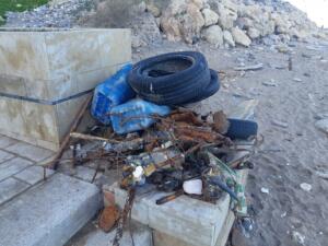 Parte de la basura que recogió Guelaya Ecologistas en Acción en Horcas Coloradas