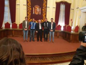 Foto de familia de los asistentes a la recepción ofrecida por la Ciudad Autónoma