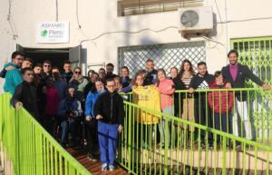 Los azulinos entregaron entradas para el siguiente partido del equipo y todos los participantes se hicieron varias fotos para el recuerdo