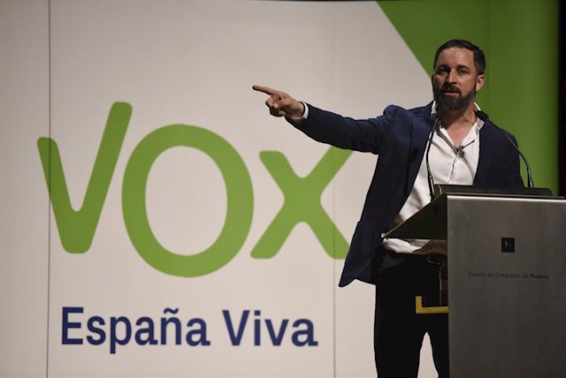 Aberchán se dirige a Santiago Abascal, presidente de Vox