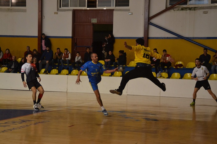 Ahmed, jugador del conjunto melillense, finaliza una acción de ataque en el partido del pasado sábado
