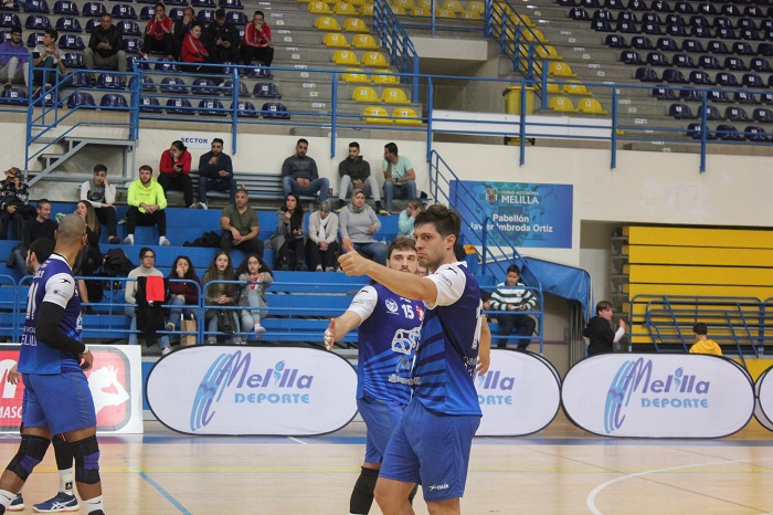 El receptor Mariano Giustiniano debutó el pasado sábado con el Club Voleibol Melilla
