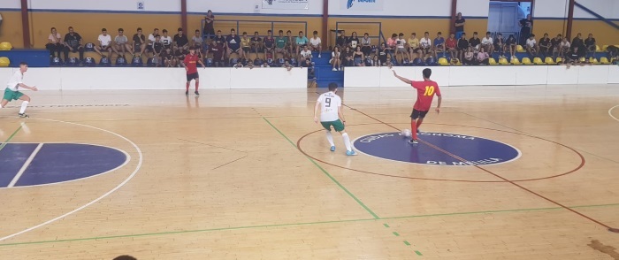 Nebil Mohamed marcaba ayer uno de los goles de su equipo