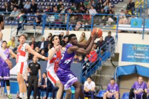 Belemene, en una acción del duelo ante Huesca