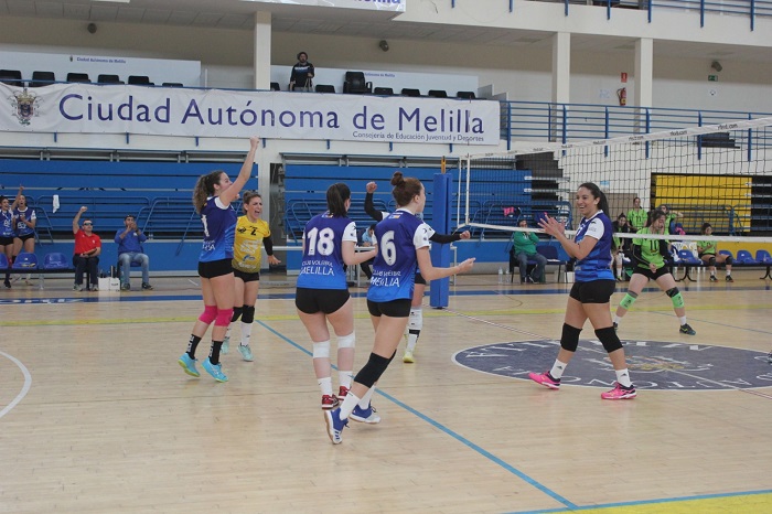 Los jugadoras del Club Voleibol Melilla consiguieron la permanencia la pasada semana