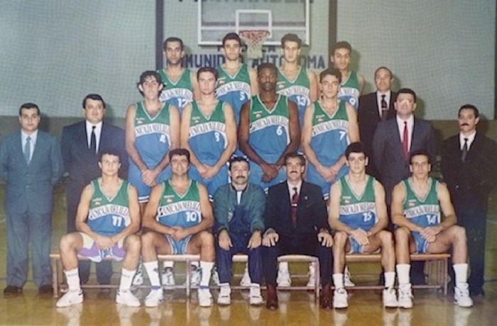 El Club Melilla Baloncesto nació en el año 1991, bajo la denominación de Unicaja Melilla y la presidencia de Francisco Díaz Corvera