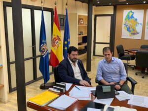 Rachid Bussian y Alfonso Gómez ‘Sito’, durante una reunión