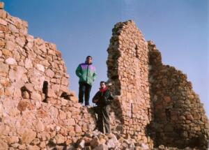 Juan Díez y José A. Cano en el fortín de Ras Medua. 1992