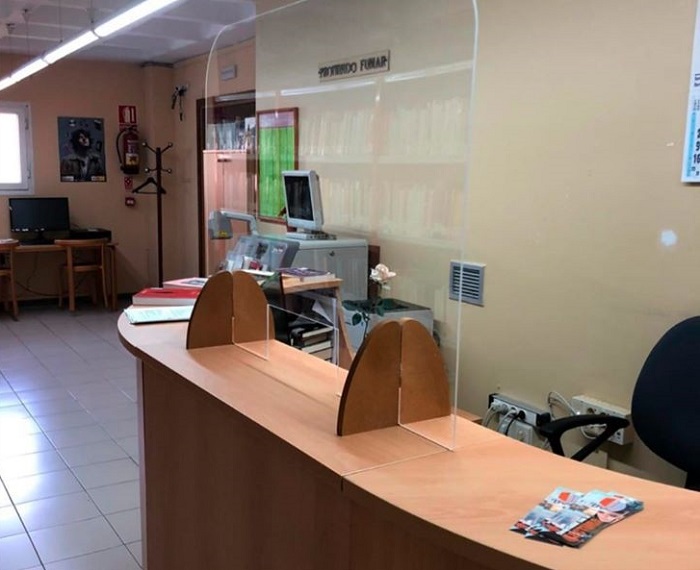 La Biblioteca Pública de Melilla ha instalado mamparas de protección y seguridad