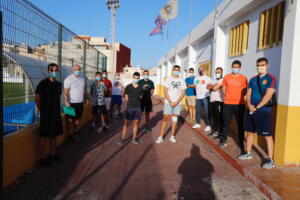 Los componentes del Melistar esperando para someterse a los test