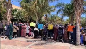 Imagen de la protesta ante la frontera de Beni-Enzar