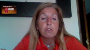 Elena Lahoz, durante su exposición