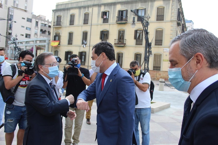 Encuentro de los presidentes andaluz y ceutí