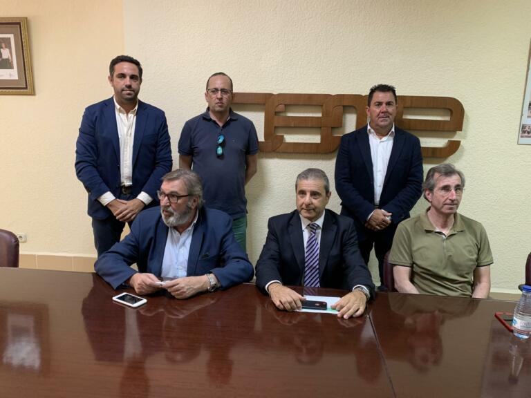 En la imagen, la nueva directiva de la Confederación de Empresarios de Melilla