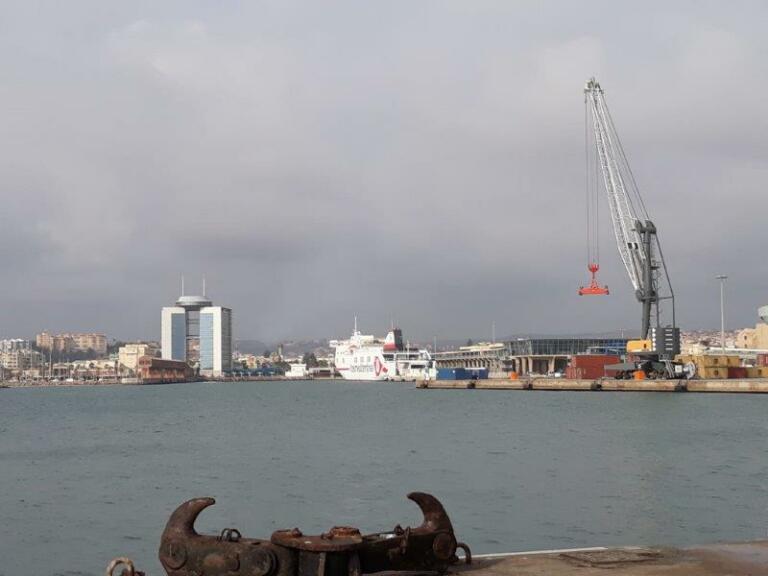 El puerto de Melilla acumula en 7 meses 125.285 pasajeros, frente a los 415.075 de 2019