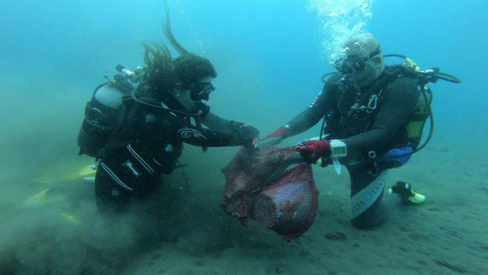 El Grupo Buceo Melilla recogerá hoy basura del fondo marino de nuestra costa