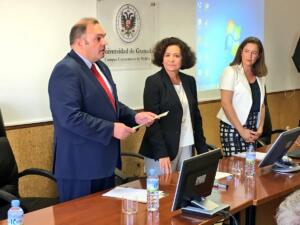 Juan Antonio Marmolejo, con la Rectora de la Universidad de Granada Pilar Aranda